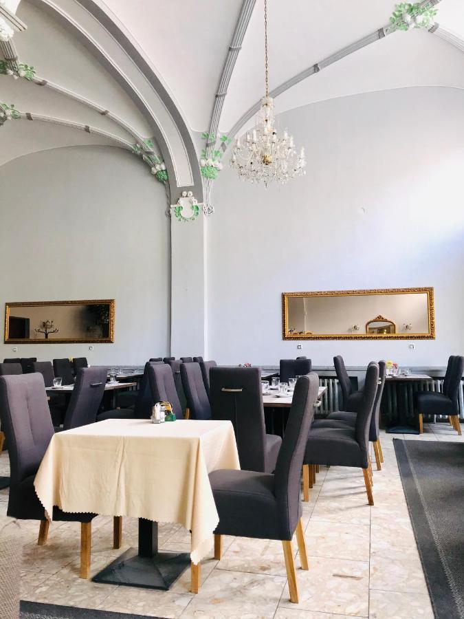 Hotel Bila Ruze Strakonice Luaran gambar