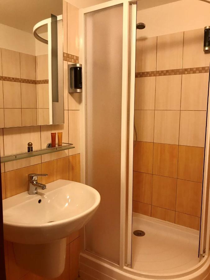 Hotel Bila Ruze Strakonice Luaran gambar